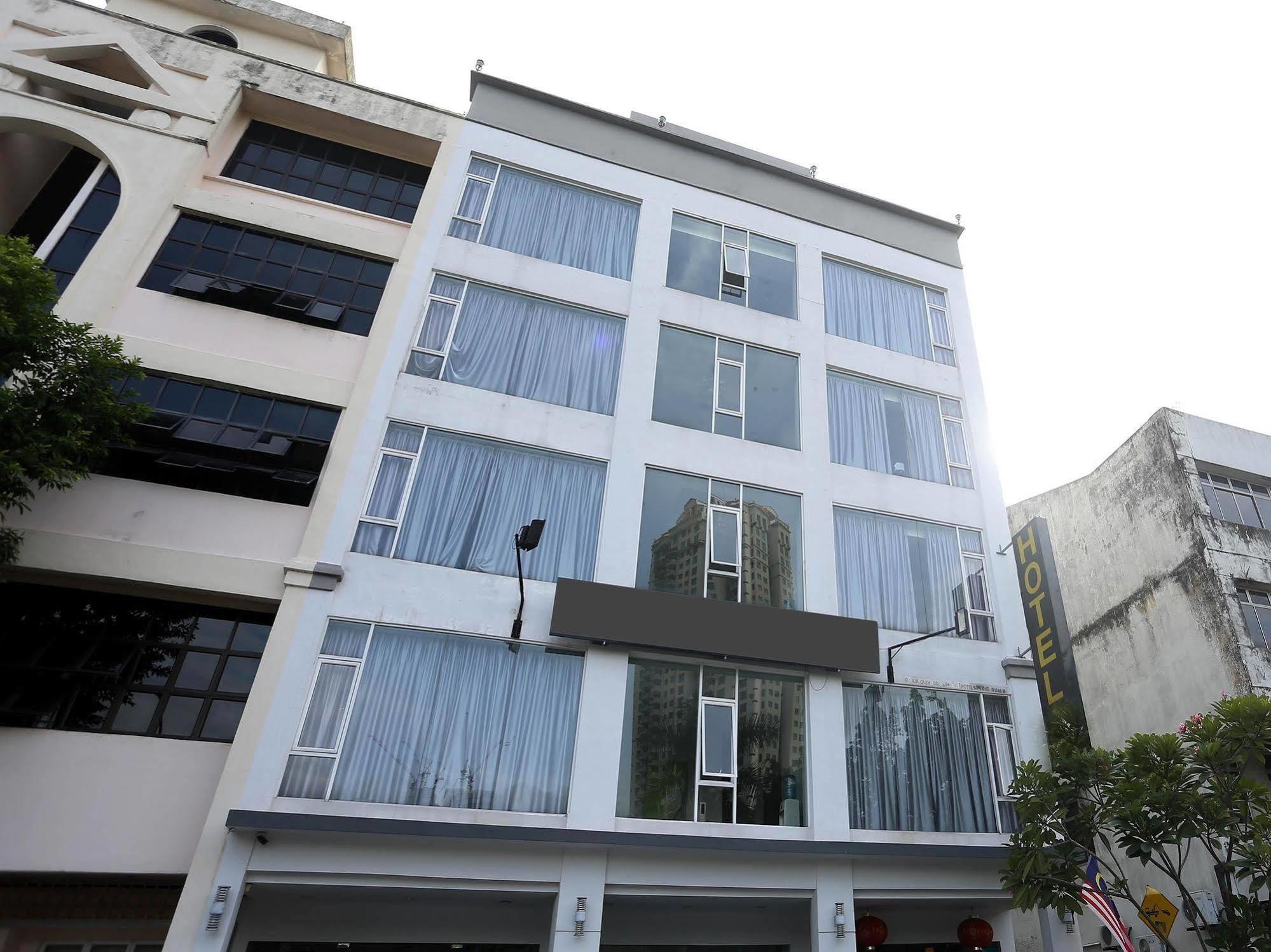 Golden Court Hotel - Tun Abdul Razak Τζόχορ Μπάχρου Εξωτερικό φωτογραφία