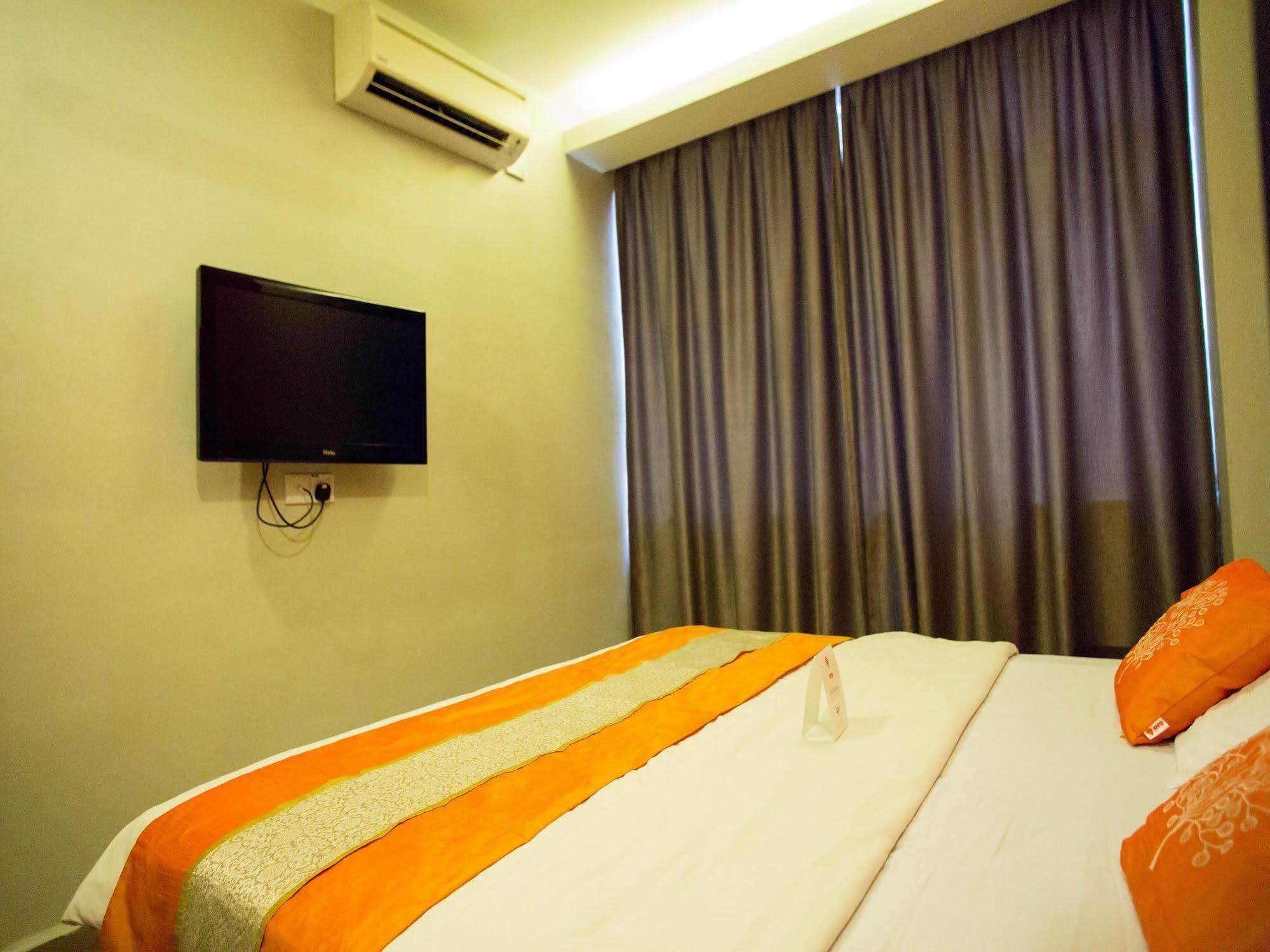 Golden Court Hotel - Tun Abdul Razak Τζόχορ Μπάχρου Εξωτερικό φωτογραφία