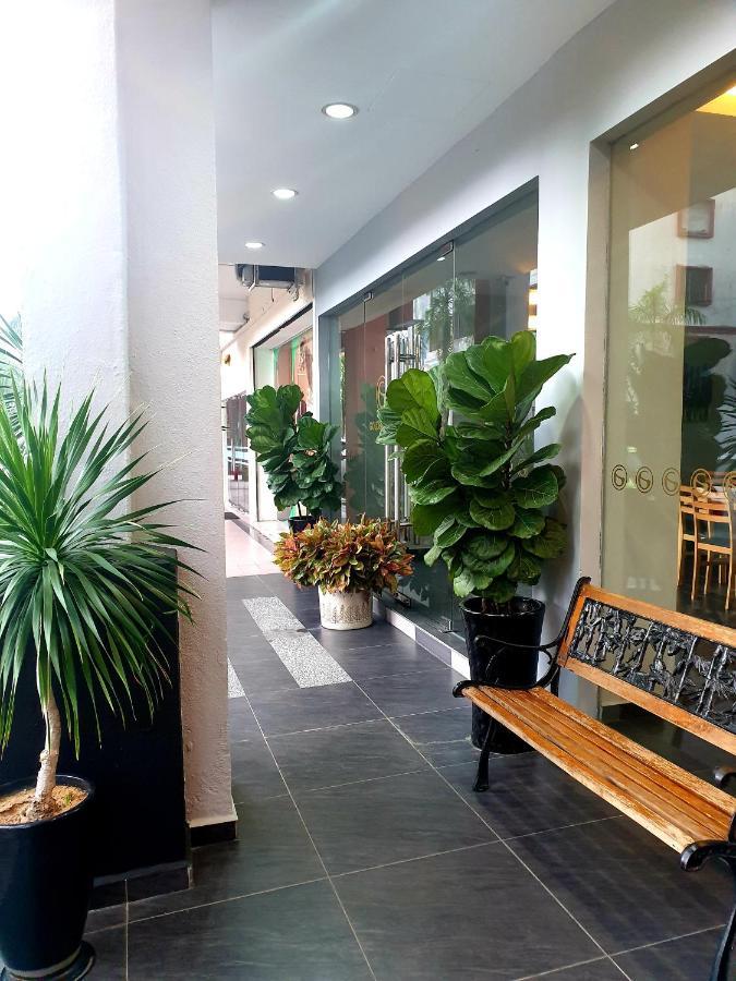 Golden Court Hotel - Tun Abdul Razak Τζόχορ Μπάχρου Εξωτερικό φωτογραφία